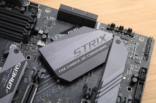 暗黑美学 电竞杀手ROG Strix Z390-E GAMING主板详细评测